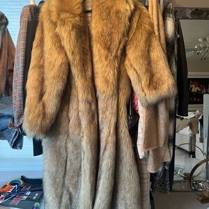 ZARA Faux Fur Coat in Beige Beautiful, Never worn. Sold out last year.